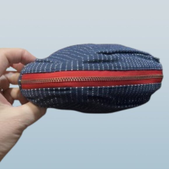 Levi's Strauss & Co Mini Pouch With White Stitch Detail - Picture 6 of 8
